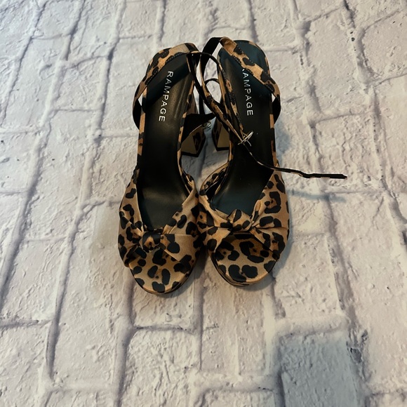 Rampage Cheetah High Heels - Picture 5 of 6